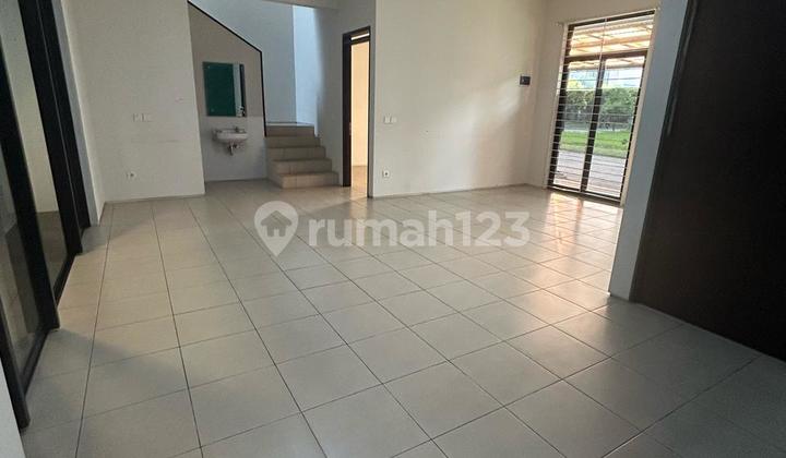 Rumah Luas dan Cozy Tatar Lokacitra Kota Baru Parahyangan Kbp