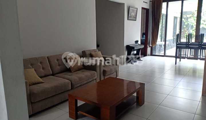 Rumah Keren Tempo Dulu Kota Baru Parahyangan Bandung