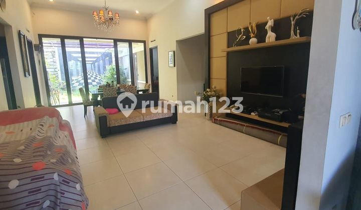 Rumah Nyaman di Kota Baru Parahyangan Bandung