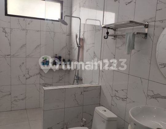 Rumah Nyaman di Kota Baru Parahyangan Bandung