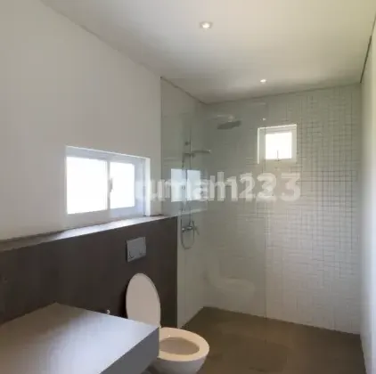 Rumah Estetikdi Tatar Kumalasinta Kota Baru Parahyangan Bandung 2