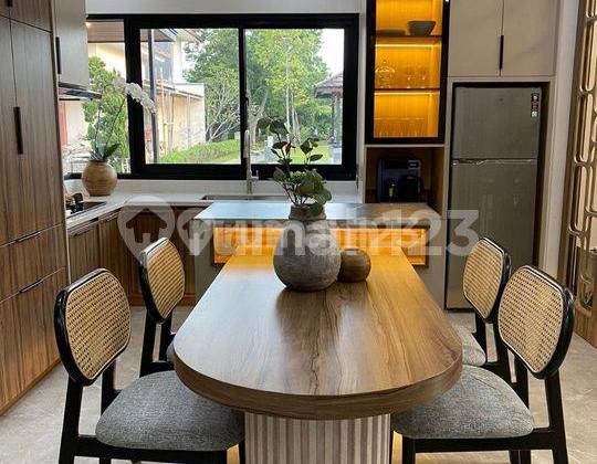 Rumah Cozy dan Fully Furnished Kota Baru Parahyangan, Kbp