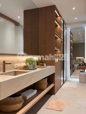 Comfortable Spacious House in Kota Baru Parahyangan, Bandung 2