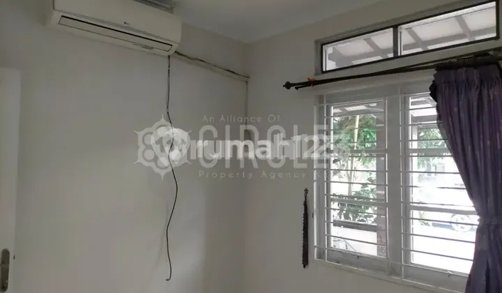 Rumah Keren di Jingga Wijaya Wetan Kota Baru Parahyangan Bandung