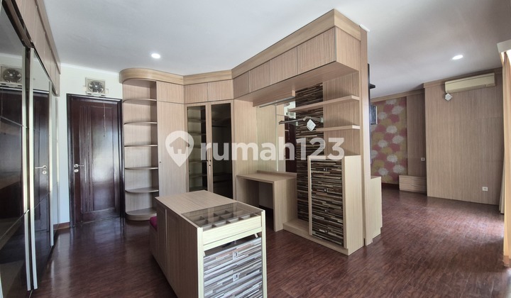 Rumah Elite di Kota Baru Parahyangan Bandung Kbp