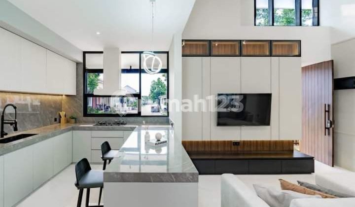 Rumah Baru di Kota Baru Parahyangan Bandung