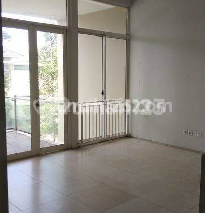 Rumah Terawat di Tatar Larangtapa Kota Baru Parahyangan Bandung