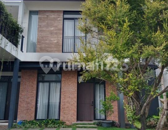 Comfortable House in Kota Baru Parahyangan Bandung