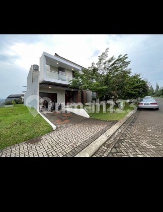 Rumah Cozy di Tatar Komalasinta Kota Baru Parahyangan Bandung