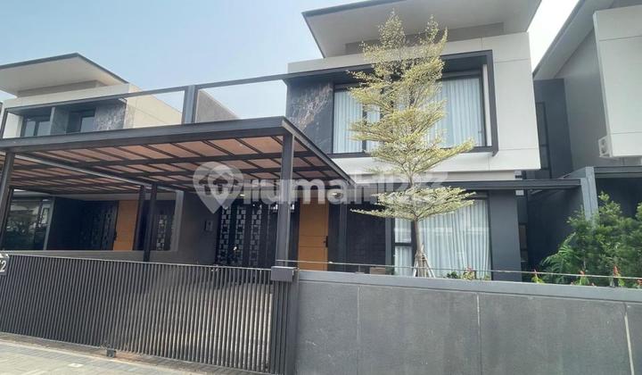 Solid Home in Nayapati, Kota Baru Parahyangan, Bandung