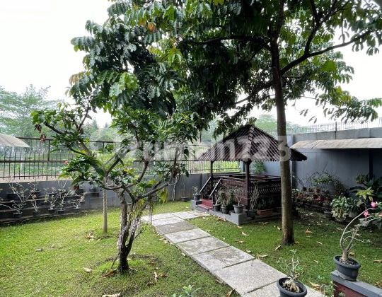 Rumah Minimalis di Kota Baru Parahyangan Bandung