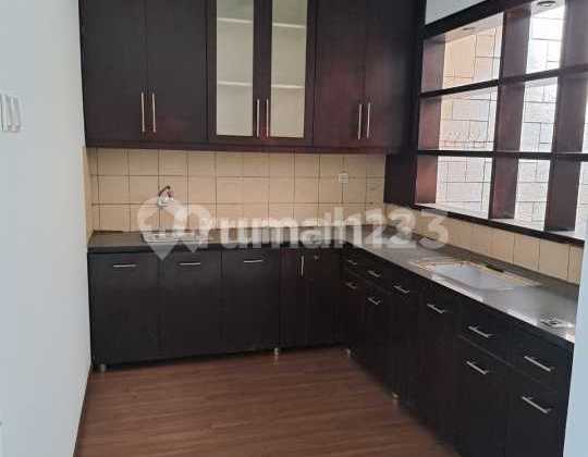 Rumah Modern Kota Baru Parahyangan Bandung