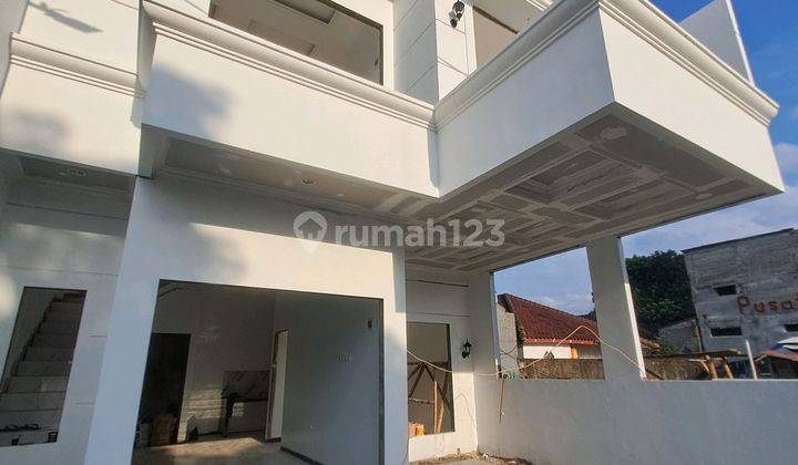 Town House Mewah Dekat Pintu Toll Sawangan Depok 2