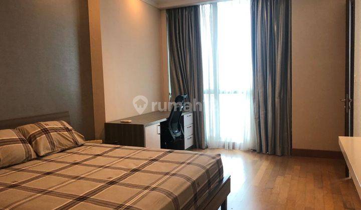 Apartement Residence 8 1 BR Fully Furnished High Floor 1