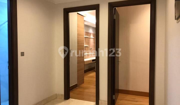 Apartment Residence 8 2 BR Fully Furnished High Floor 2