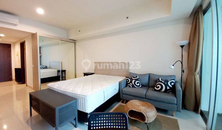 Studio Apartment Kemang Village Fully Furnished Low Floor 2