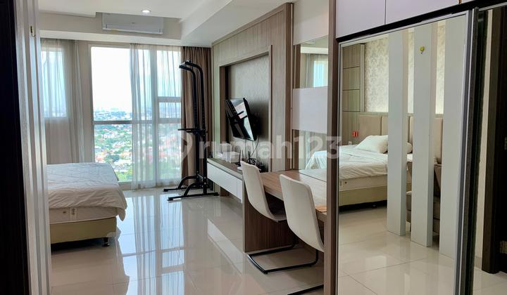 Untuk Disewa Studio Apartment Kemang Village Lantai Tinggi Furnished  

English Translation:  
For Rent Studio Apartment Kemang Village High Floor Furnished