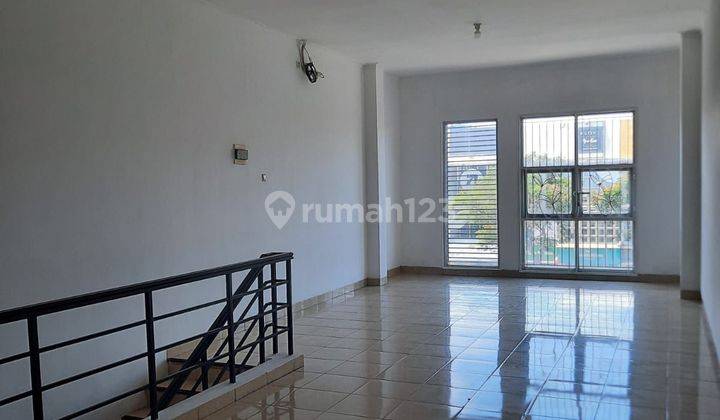 Ruko 3 lantai siap pakai  di Sektor  7