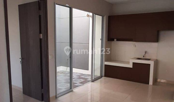 Rumah Rapi siap huni ada AC di Vanya park  2