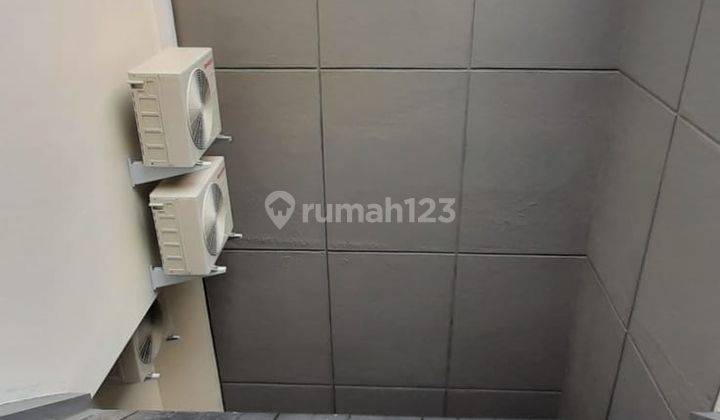 Rumah Rapi siap huni ada AC di Vanya park  6