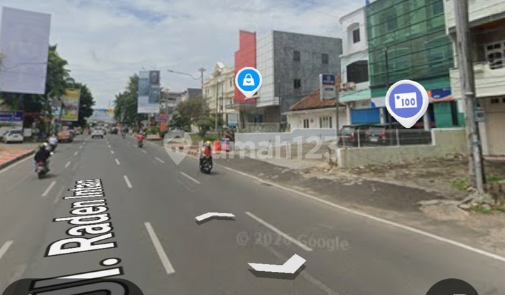 Shop for Rent on Raden Intan Street 2