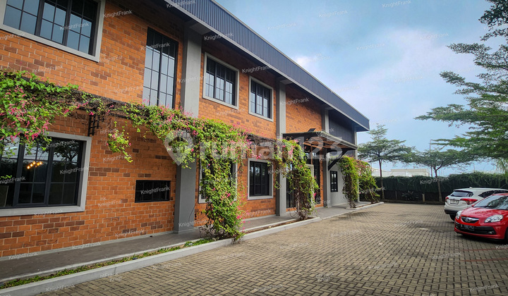 BRAND NEW Factory: Ideal for the Pharmaceutical Industry BRAND NEW Factory: Ideal for the Pharmaceutical Industry