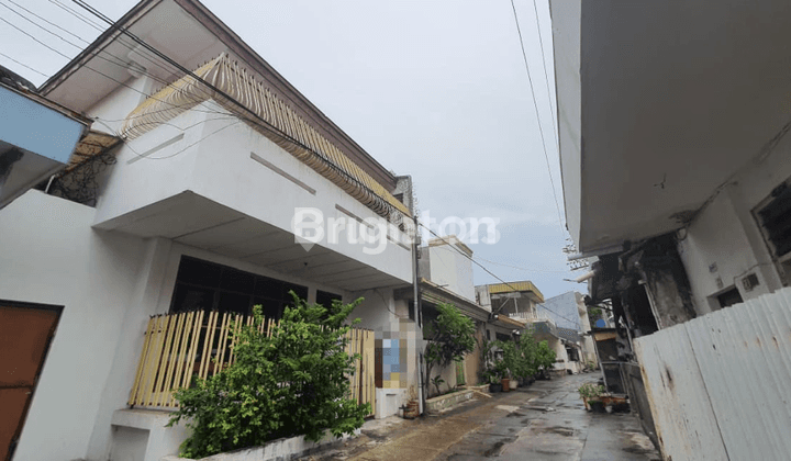 Rumah Peneleh Siap huni Pusat Kota 2 lantai Full Bangunan Dekat Tunjungan Pintu Tol 