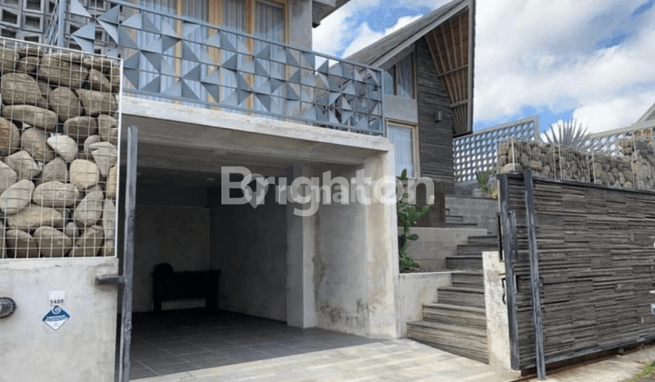 VILLA MODEL INDUSTRIAL CANGGU DEKAT LA BRISA BEACH CLUB 1