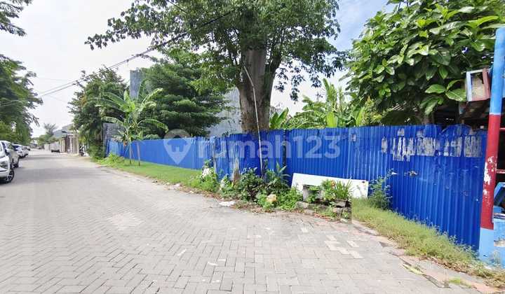 Strategic Land in Mojoklanggru Near Dr. Soetomo Unair Hospital, Potential for Boarding House.