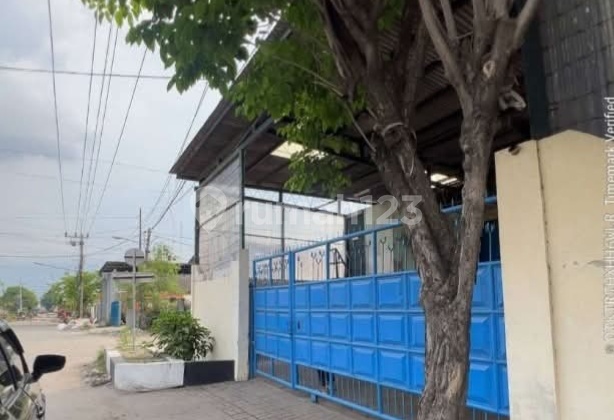 Margomulyo Permia Warehouse, Rarely Available, Ready to Use, Close to Dupak Toll Road. Margomulyo Permia Warehouse, Rarely Available, Ready to Use, Close to Dupak Toll Road.