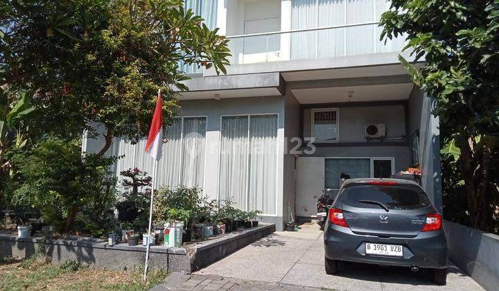 RUMAH MINIMALIS SEMEMI SPLIT LEVEL DI JALAN UTAMA PERUMAHAN ONE GATE DEKAT MANUKAN , BENOWO 2