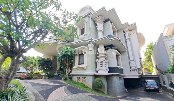 Golf View Mewah Graha Famili Bangunan Klasik Bagus Ada Pool 2