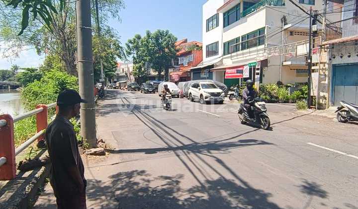 Business House with Zero Road Access, Peneleh, Suitable for Expedition/Depot, Near Tunjungan, Jagalan 2