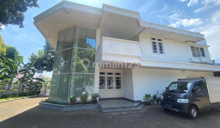 Rumah Modern Lokasi Strategis di Lebak Bulus  3