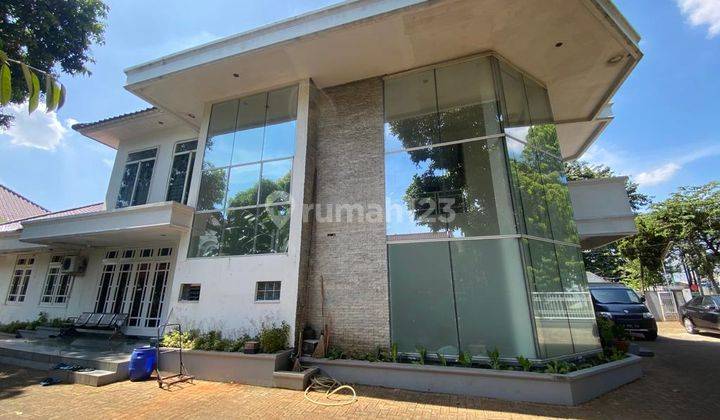 Rumah Modern Lokasi Strategis di Lebak Bulus  2