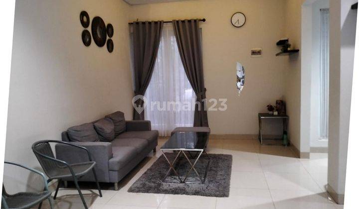 Smarthouse 2 Lantai Bagus Dan Terawat Semi Furnished Dalam Komplek Strategis di Cinere 2