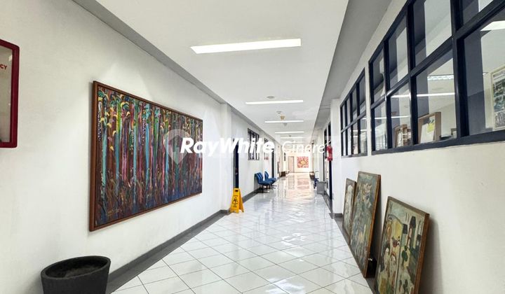 3-Storey Building + Rooftop in Tb Simatupang Business & Commercial Area