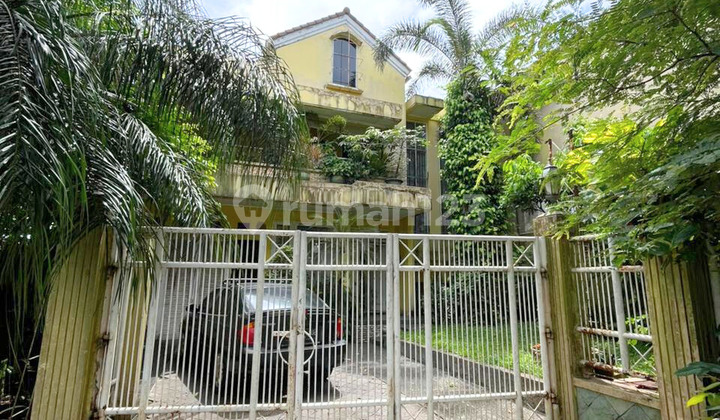 400M2 Spacious House with Sturdy Structure in Cinere Indah Hill