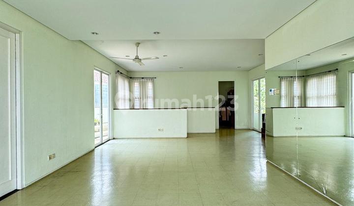 Spacious House with Private Swimming Pool in Cinere Complex Close to Toll Road 2