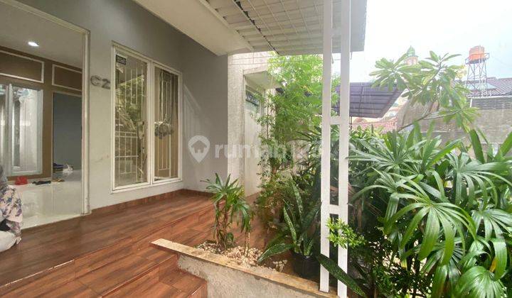 Rumah modern minimalis 2 lantai di Cinere 2
