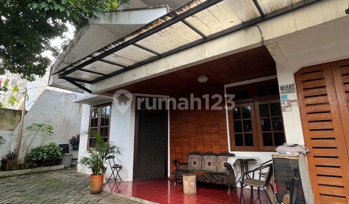 Rumah 2 Lantai Layout Luas di Cinere Akses Mudah ke Tol 2