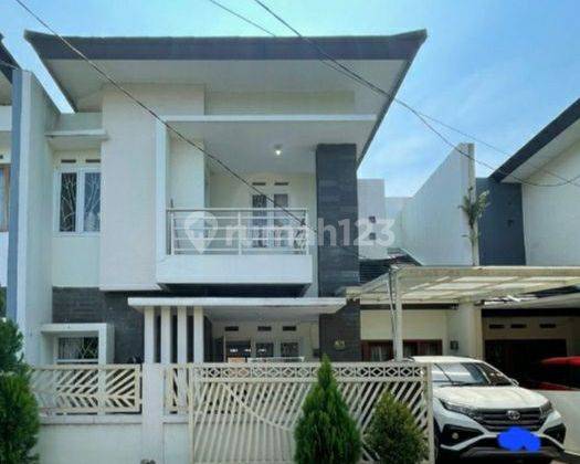 Di Jual Rumah Bangunan Cantik Full Furnish Lokasi Grand Residen Ciwastra Buah Batu  1