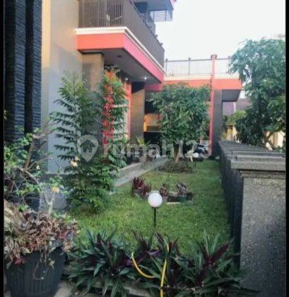 Di  rumah bangunan bagus terawat bonus furnish lokasi batu karang residence 3 Lantai SHM 2