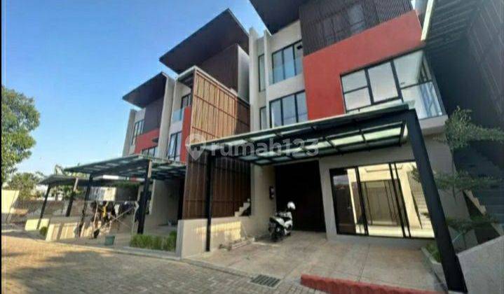 Di jual rumah bangunan Gress lokasi di Jln Raya Cigadung Bandung  1