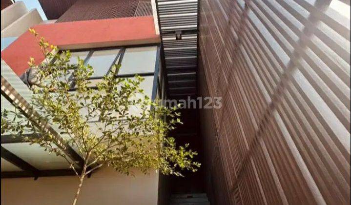 Di Jual Rumah Shm 3 Lantai Baru Lokasi Cigadung Raya  2