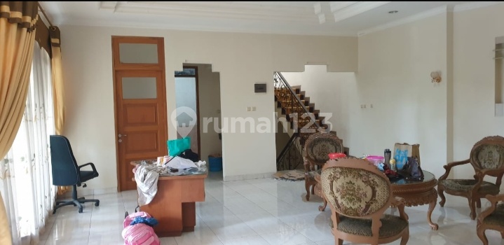 Di Jual Rumah Bangunan Kokoh Lokasi Strategis