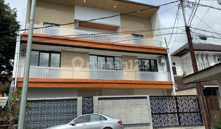 Di Jual Cepat Rumah Mewah Bangunan Tiga Lantai Lokasi Cigadung Lantai Di Jual Cepat Rumah Mewah Bangunan Tiga Lantai Lokasi Cigadung Lantai