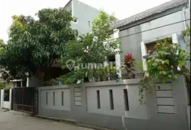 Di Jual Rumah Dua Lantai Lokasi Margahayu Metro 1