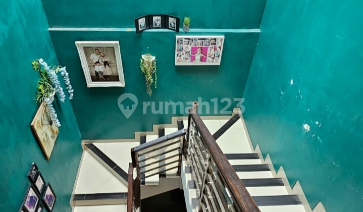 Di Jual Cepat Rumah Bangunan Bagus Terawat Lokasi Komplek Vrp Gegerkalong 2