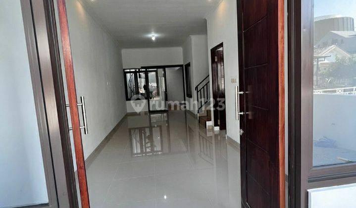 Di Jual Rumah Bangunan Baru Design Modern 2 Lantai Lokasi Cibodas Arcamanik Antapani Bandung  2